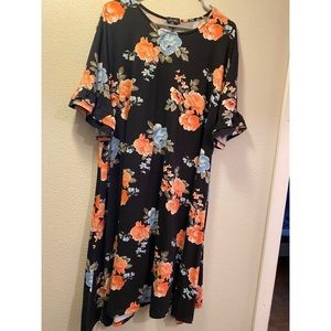 Floral short sleeve dress